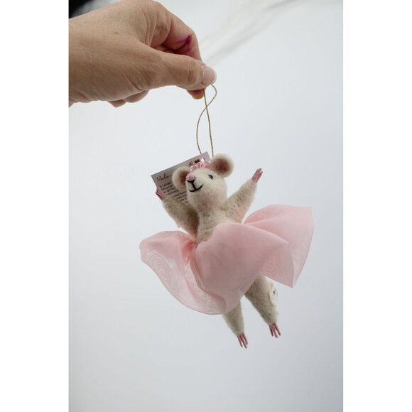 Lanart Angelina Ballerina Mouse Alpaca Needle Felting 93770 - Picture 3 of 5